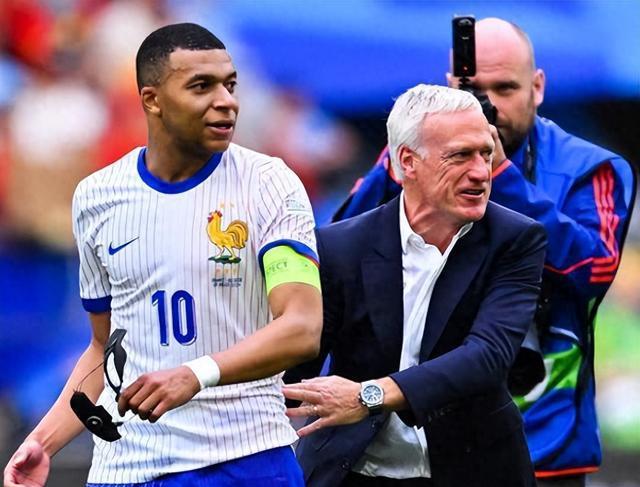 中场的控制, 姆巴佩与, 来衡量法国